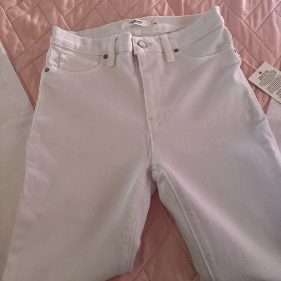 HUDSON - Picture 3 of 4